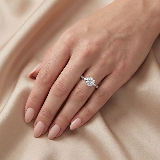 Taylor White Onhand
