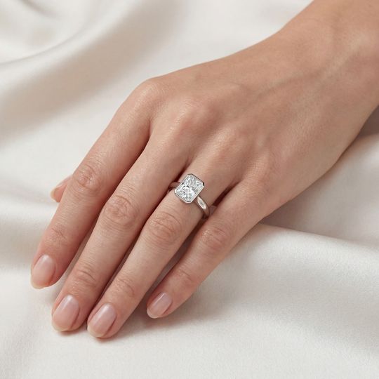 Erica Radiant White Onhand