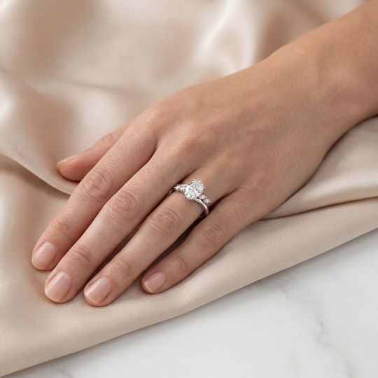 Melina White Onhand