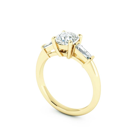 BAGUETTE-THREE-DIAMOND-RING-7104.jpg