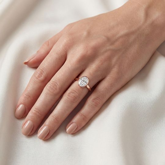 Erica Oval Rose Onhand