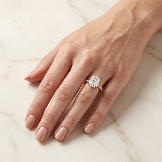 Scarlett Radiant Rose Onhand