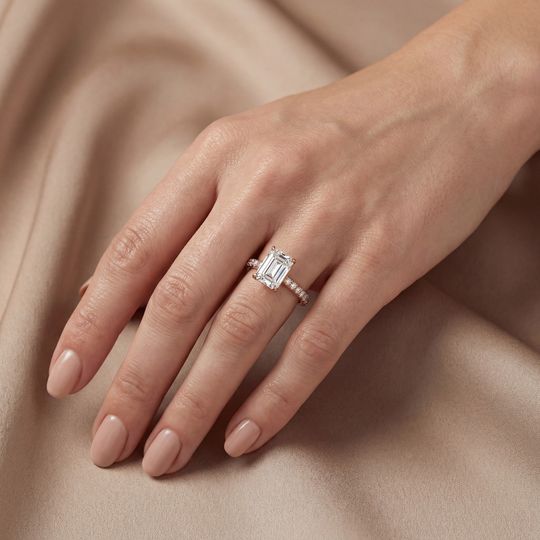 Valentine Emerald Rose Onhand