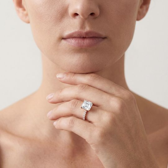 Valentine Asscher Rose Onmodel