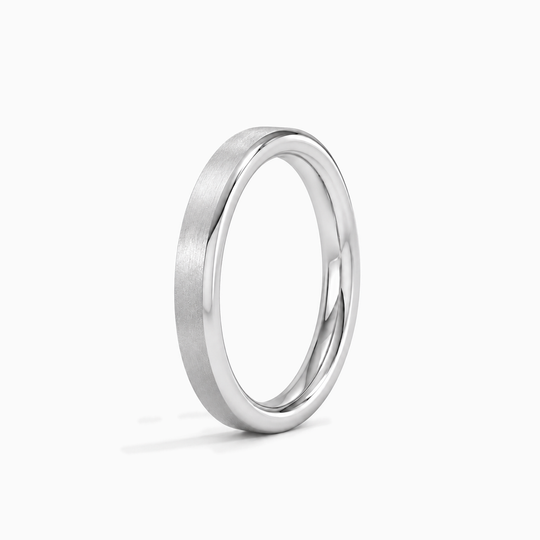 Womens 2.5Mm Heavy Weight Flat Court Matt Finish Wedding Ring Platinum Standing