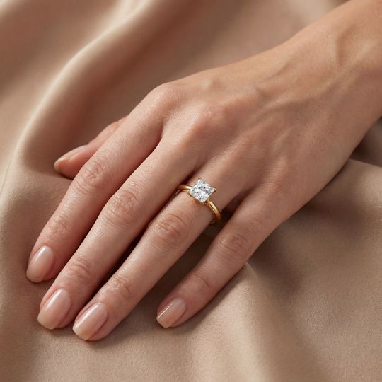 Amore Princess Yellow On Hand