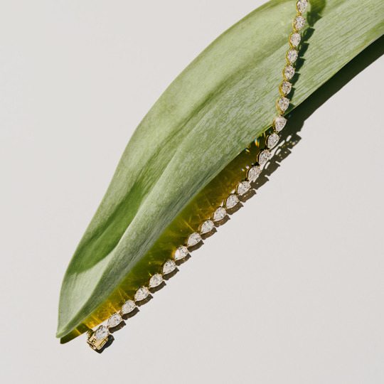 Tennis Pear Yellow Gold (2)