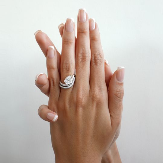 Jade Curve Ring Cropped Pla (1)