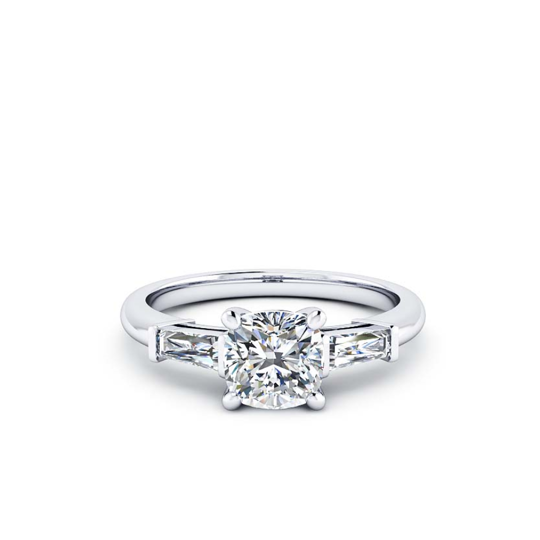 BAGUETTE-THREE-DIAMOND-RING-7006.jpg