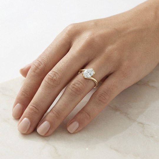 Aurora Oval Diamond Band In Gold