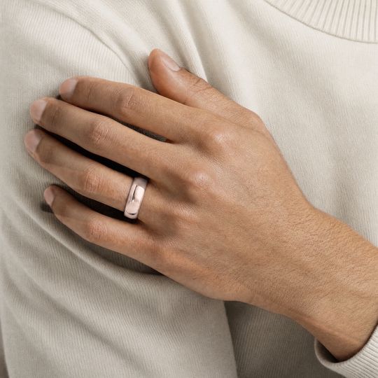 6Mm Court Rose Gold Male Model 1