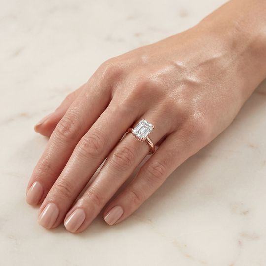 Sorelle Emerald Rose On Hand