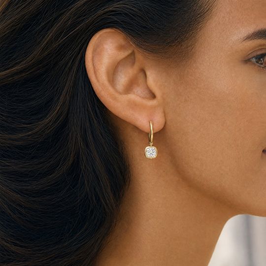 Droplet Cushion Diamond Earrings Yellow Gold Model 2