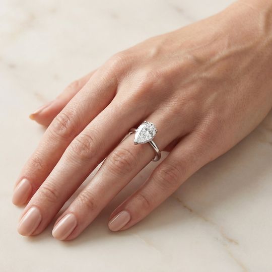Viva Pear White Onhand