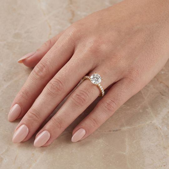 Valentine Round Yellow Onhand