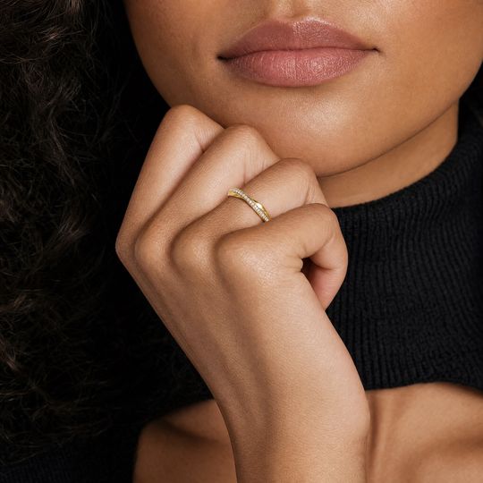 Shaped Unity Yellow Chin