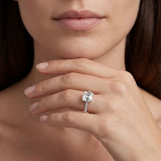 Valentine Asscher White Onmodel