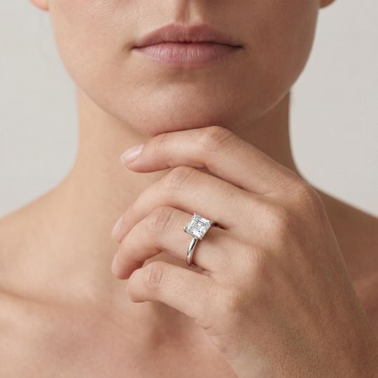Valentine Asscher White Onmodel