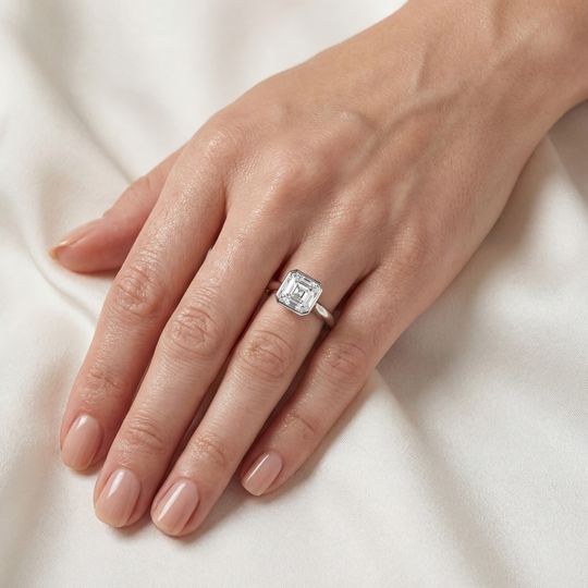 Erica Asscher White Onhand